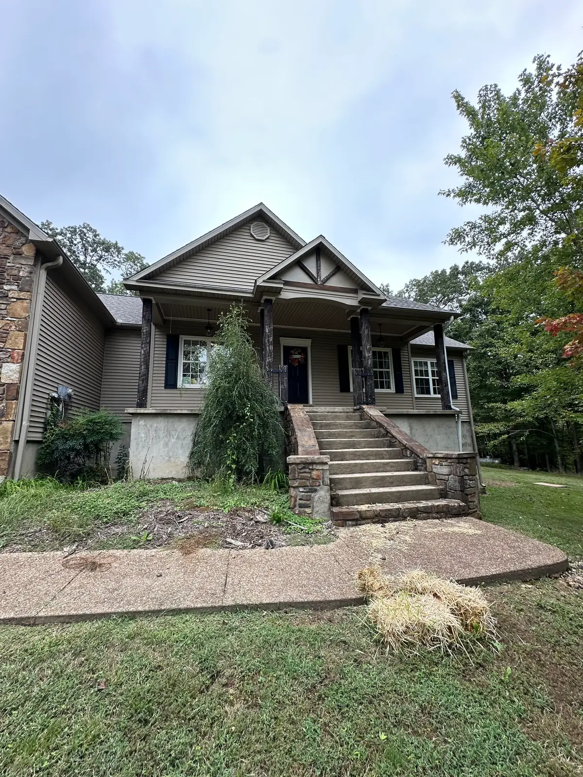 Licensed exterior cleaning work on a Heber Springs home front
