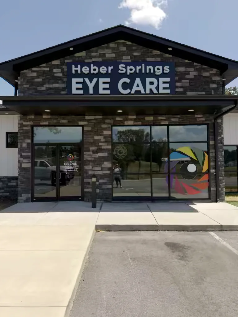 Commercial building entrance in Heber Springs, Arkansas after soft washing — clean, streak-free exterior