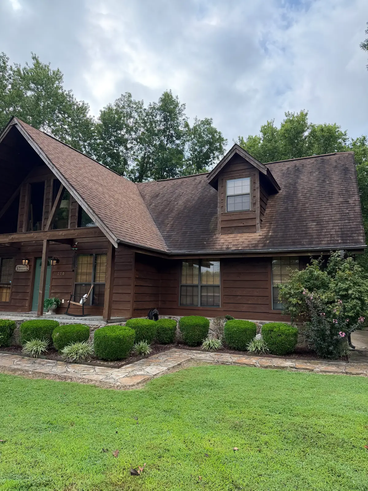 Professional house soft washing in Heber Springs, Arkansas — exterior